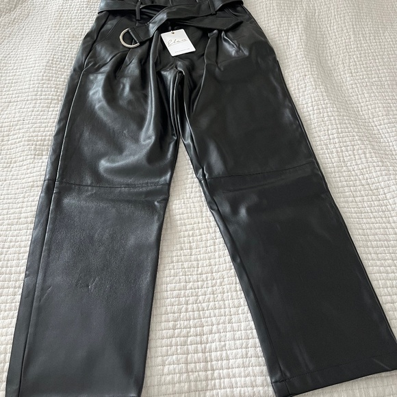 Faux leather pants - Picture 1 of 4